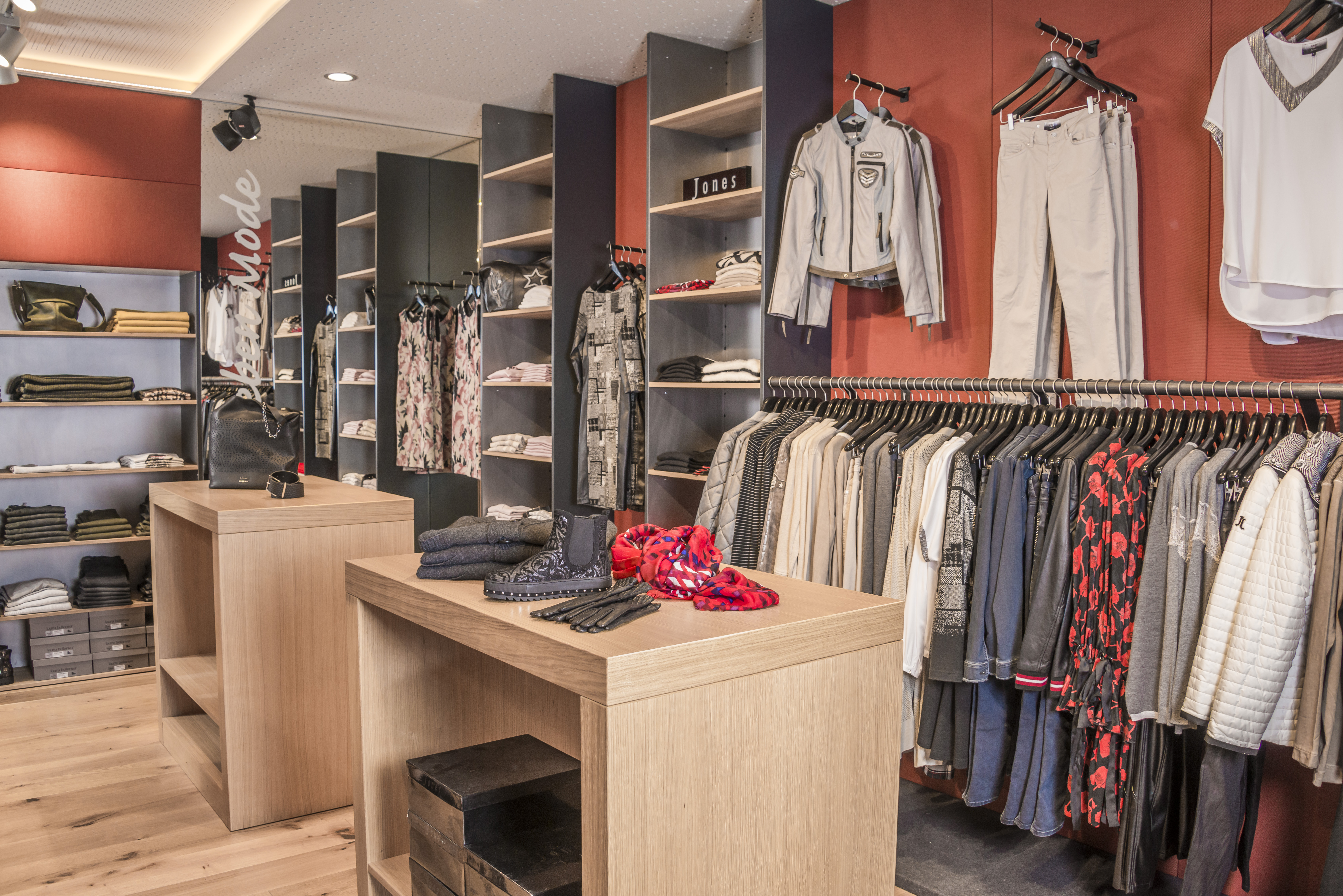 Centro Moda Philosophie - Centro di moda